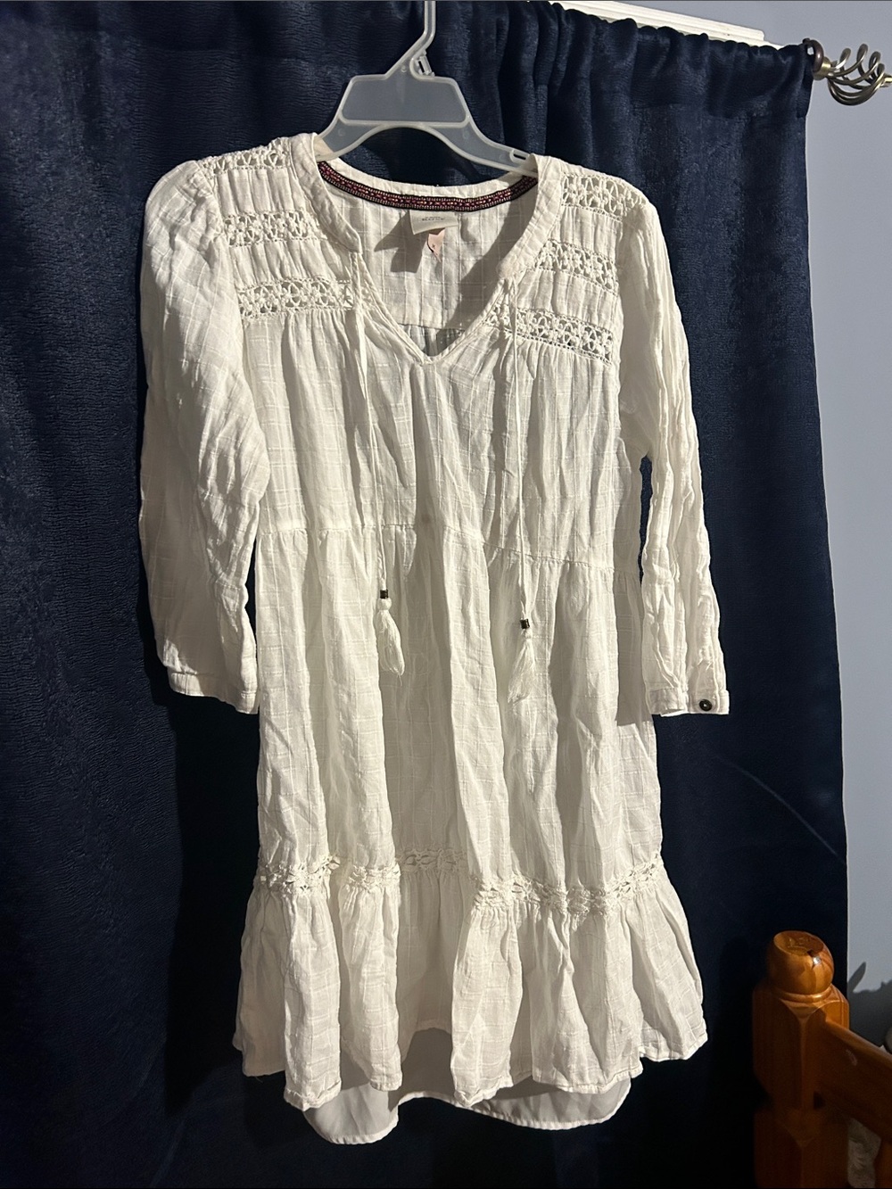 Knox Rose White Peasant Blouse with Embroidered Neck Trim
